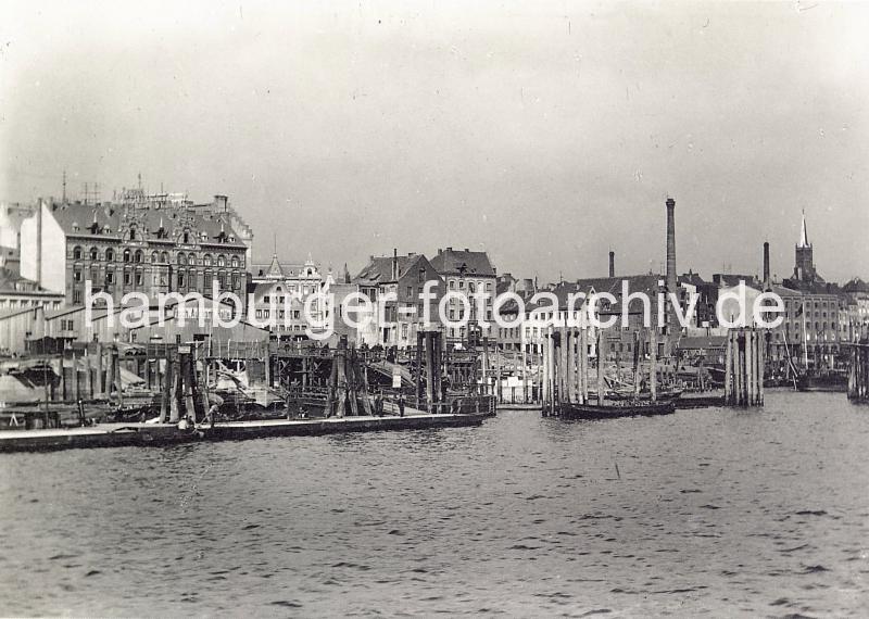 347_1870 Historisches Foto vom Altonaer Hafen - Blick auf die Fischauktionshalle ca. 1870 | Grosse Elbstrasse - Bilder vom Altonaer Hafenrand.